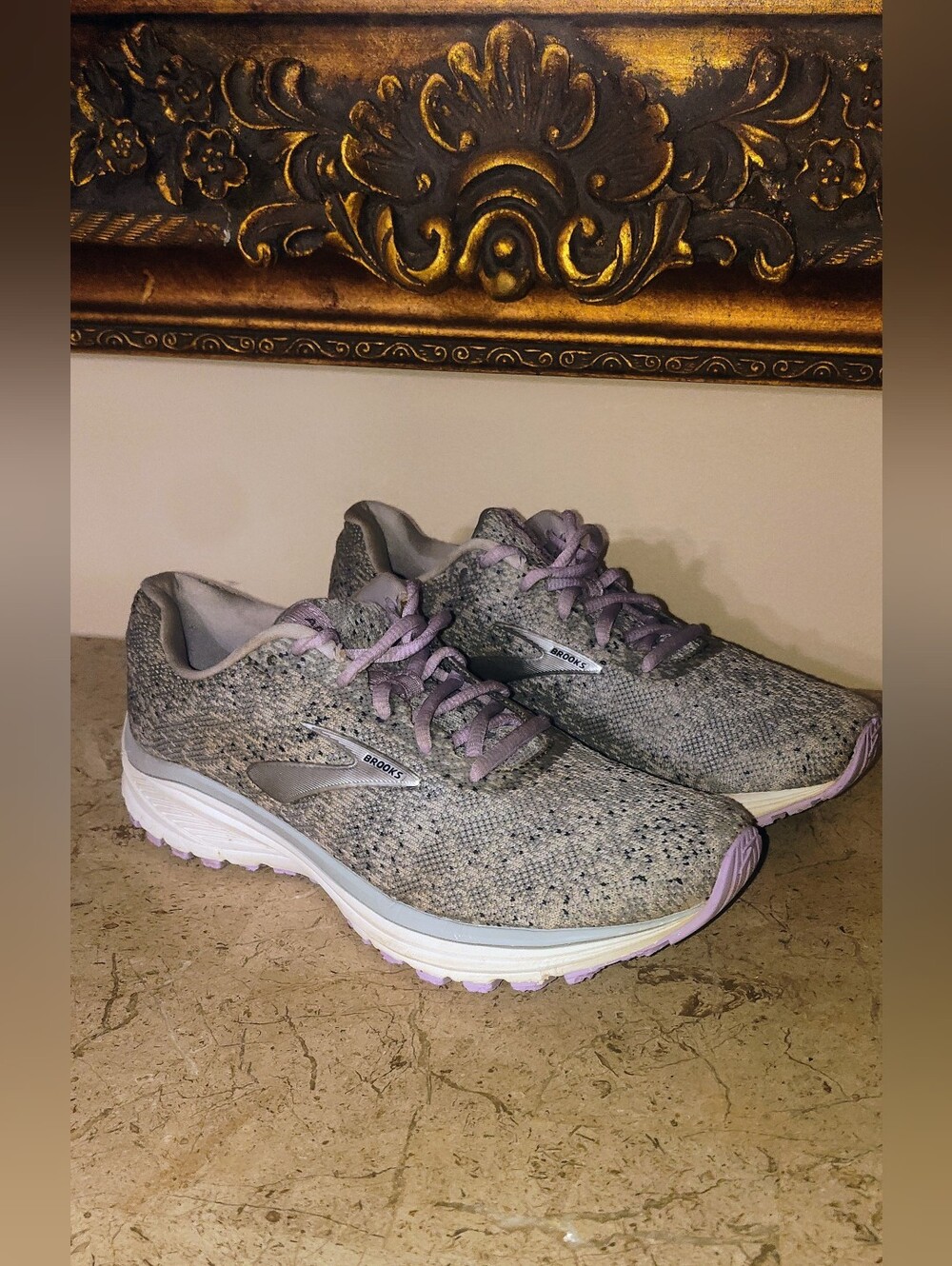 Brooks Anthem 2 Women's Gray Knit Running Shoes with Lavender Accents